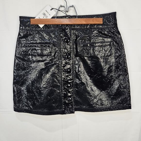 7 For All Mankind Skirt Patent Leather Button Front Shiny Disco Black Medium - Picture 1 of 9